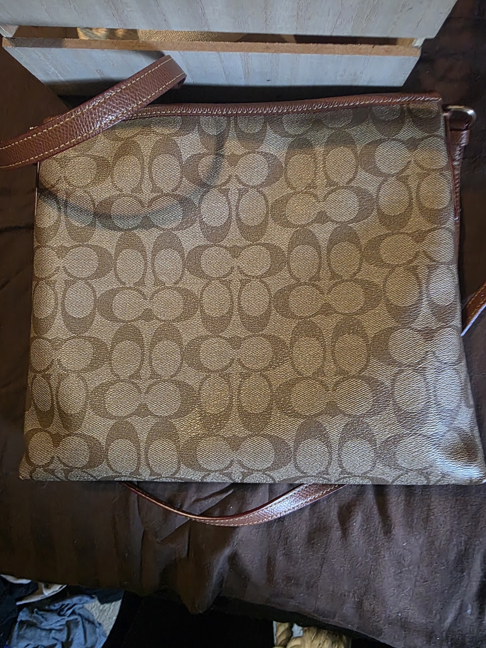 Coach Brown Signature Crossbody Bag No° D1623 F34938 - Picture 10 of 16